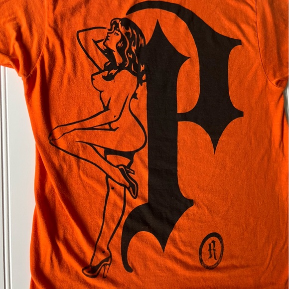 Vintage Custom Graphic Tee - Size S/M See Measurements - Picture 3 of 5
